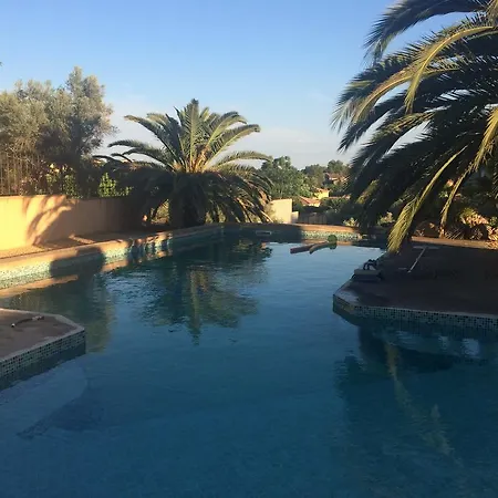 ゲストハウス Les Olivades