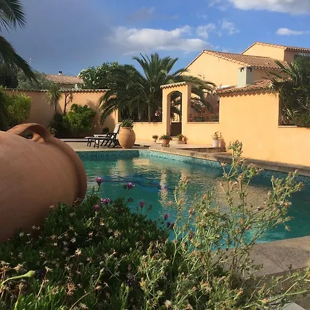 ゲストハウス Les Olivades